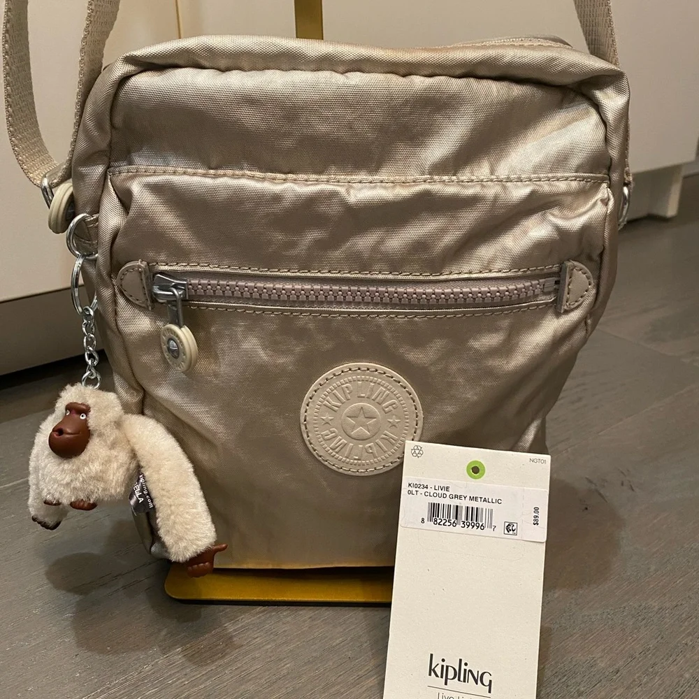 **KIPLING METALLIC BUNDLE**4 BAGS*** Authentic Kipling Metallic Bundle!